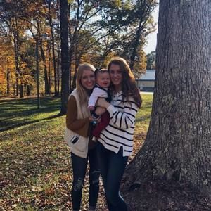 Meet your Posher, Kaleigh